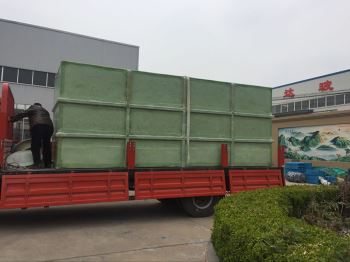 玻璃鋼水箱與傳統(tǒng)水箱相比有哪些優(yōu)點(diǎn)